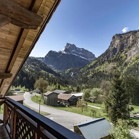 Chalet Les Laouchets - 8 Pers